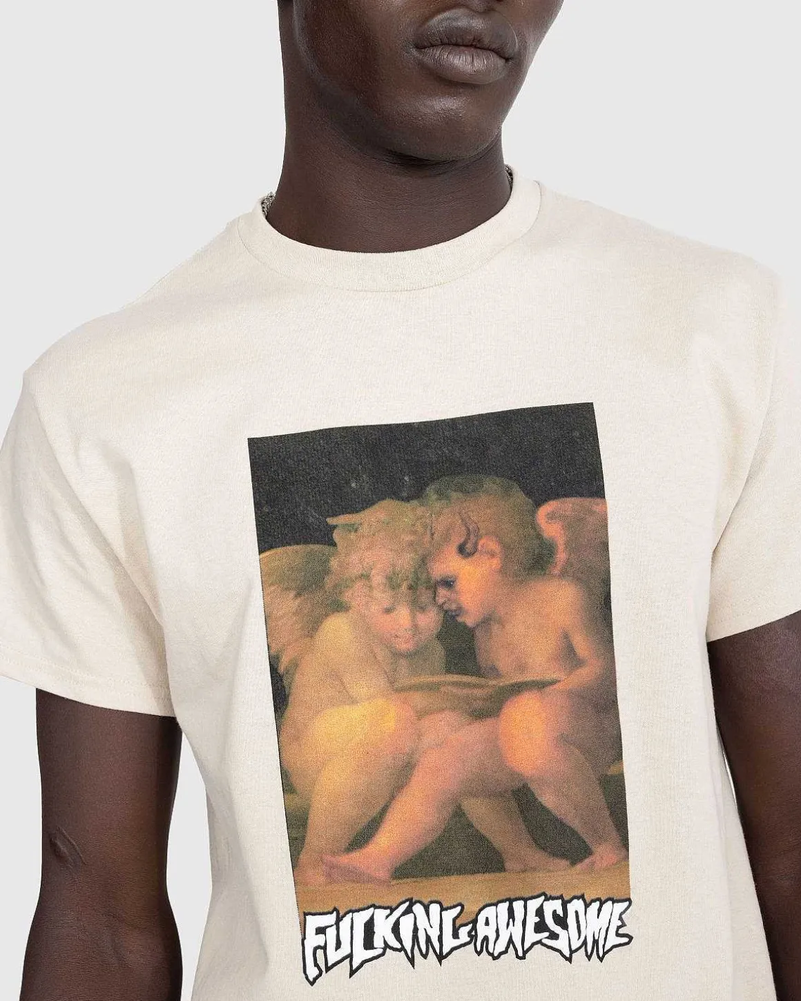 Engel Med Daemonisk Engel T-Shirt Sand
