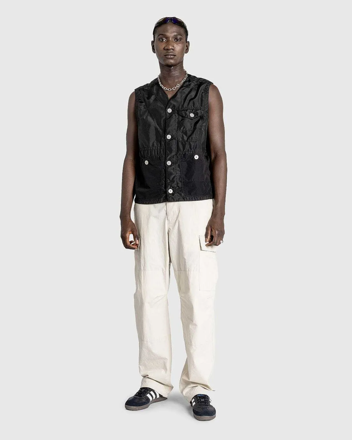 Garment-Dyed Vest Sort