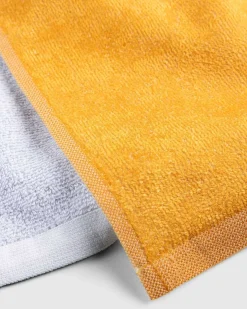 Into The Squirt Towel Allover
