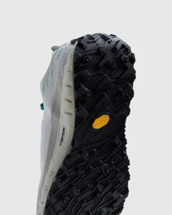 001 M Retro