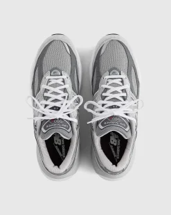 M990V6 Cool Grey