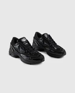 Pharaxus Sneaker Sort