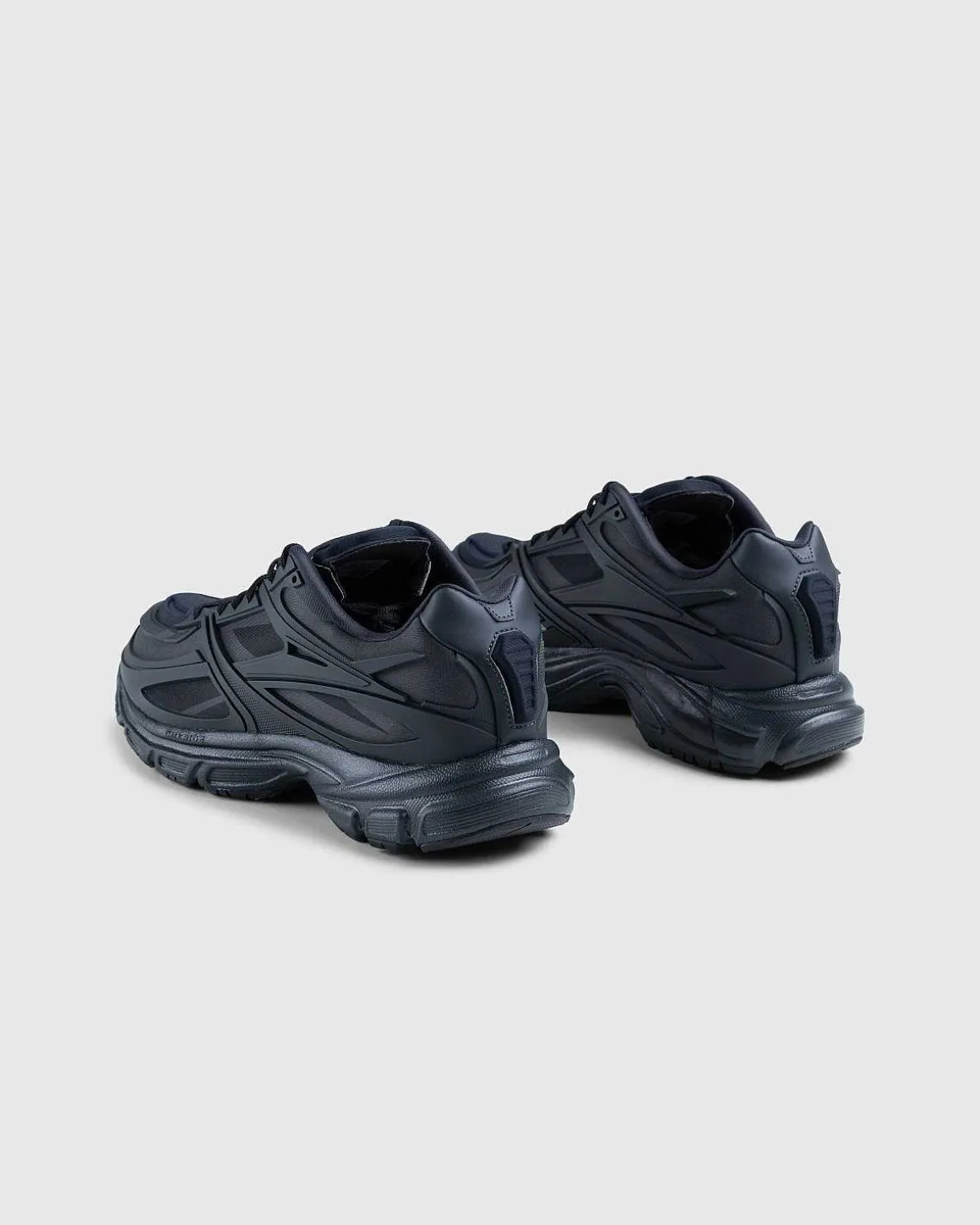 Premier Road Modern Black