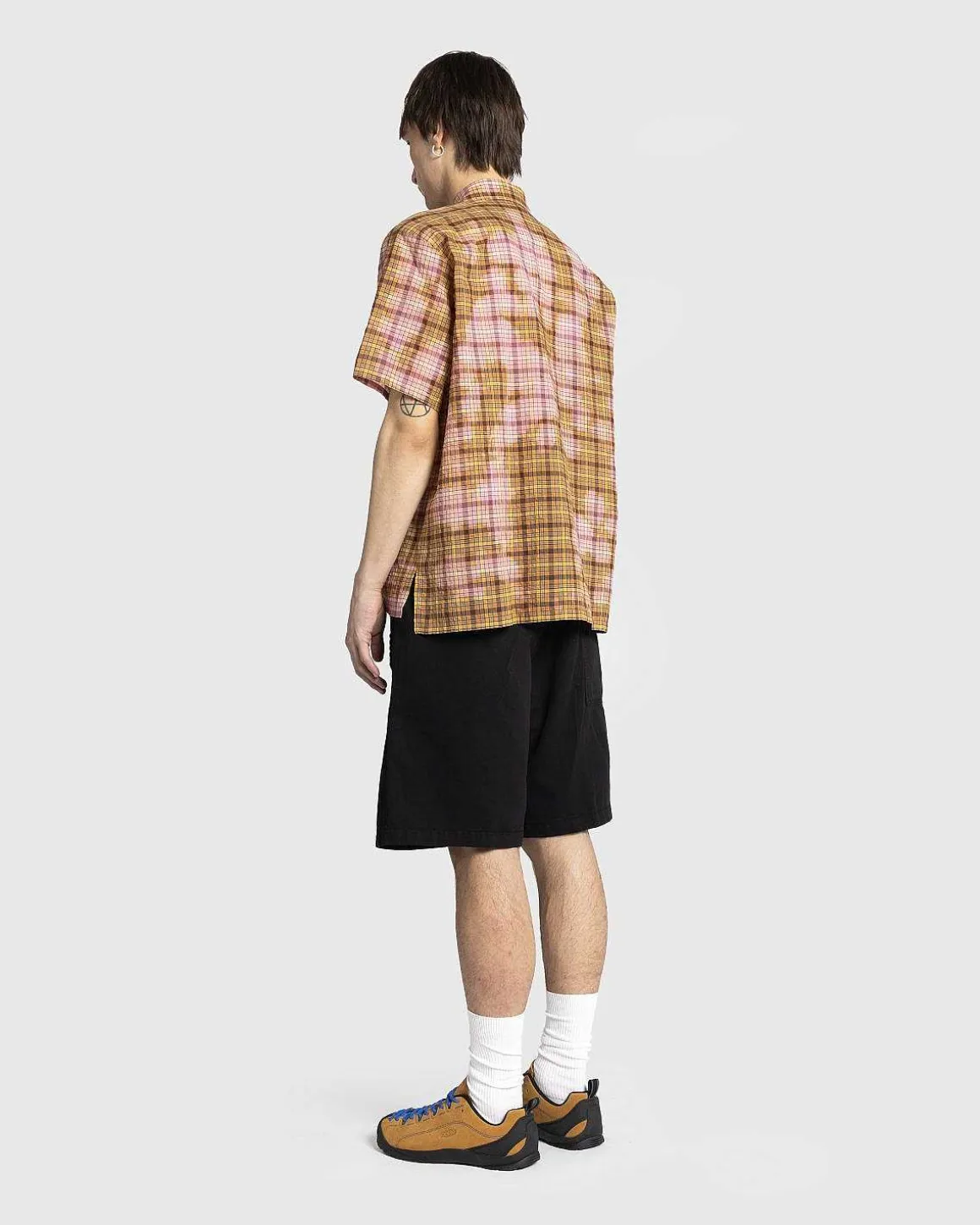 Rainer Short Black/Garment Dyed