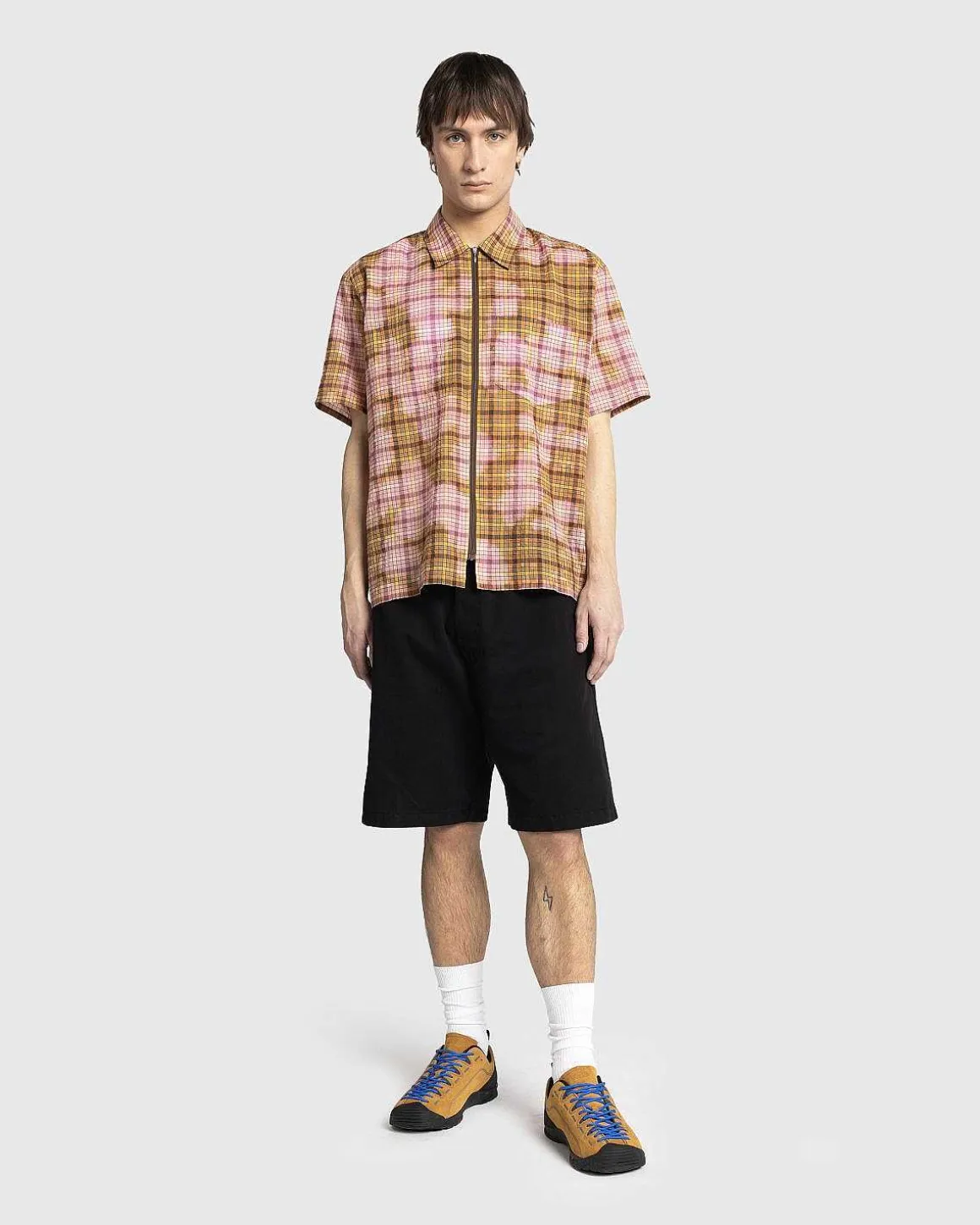Rainer Short Black/Garment Dyed