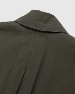 Trenchcoat Mork Oliven